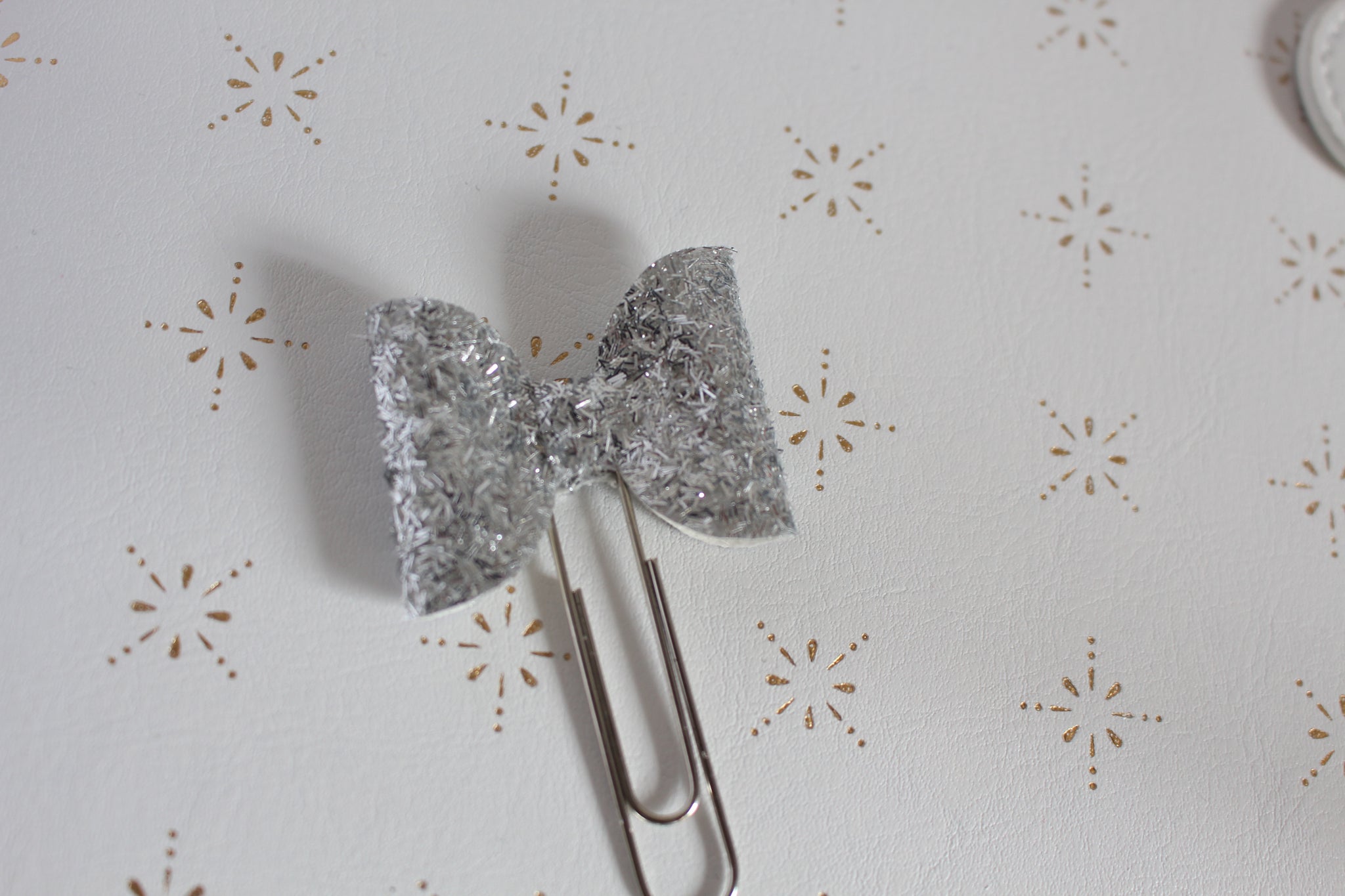 Silver Streaks Planner Bow Clip